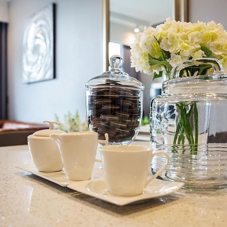 Menlyn Maine Residence Unit 1419 Pretoria Luaran gambar