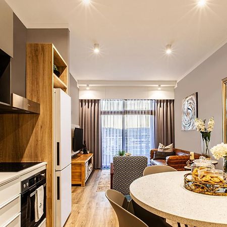 Menlyn Maine Residence Unit 1419 Pretoria Luaran gambar