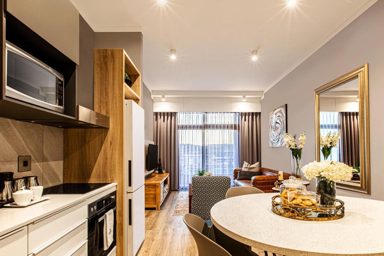 Menlyn Maine Residence Unit 1419 Pretoria Luaran gambar
